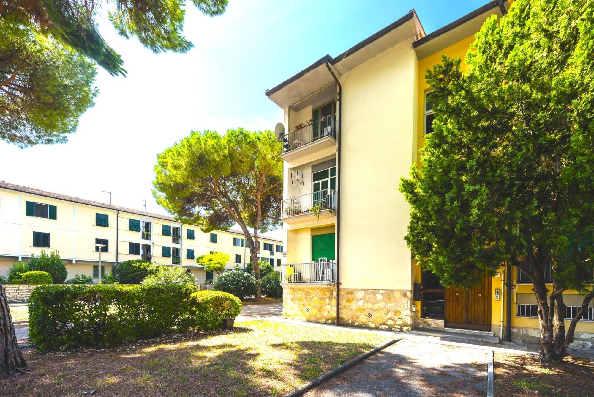 Hostly-Ai Due Passi Apartment Pisa Exterior foto